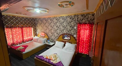 Gulzar Palace Room Type - Deluxe Four Bedroom
