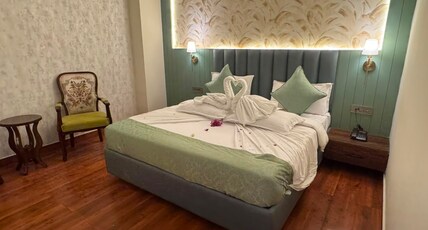 EMERALD RESORTS AND HOTEL Room Type - Deluxe Room