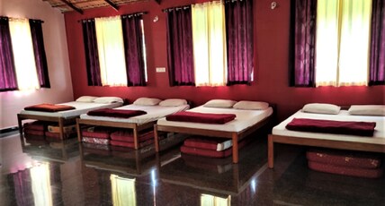 Lake View Homestay Room Type - 4 Bed Room