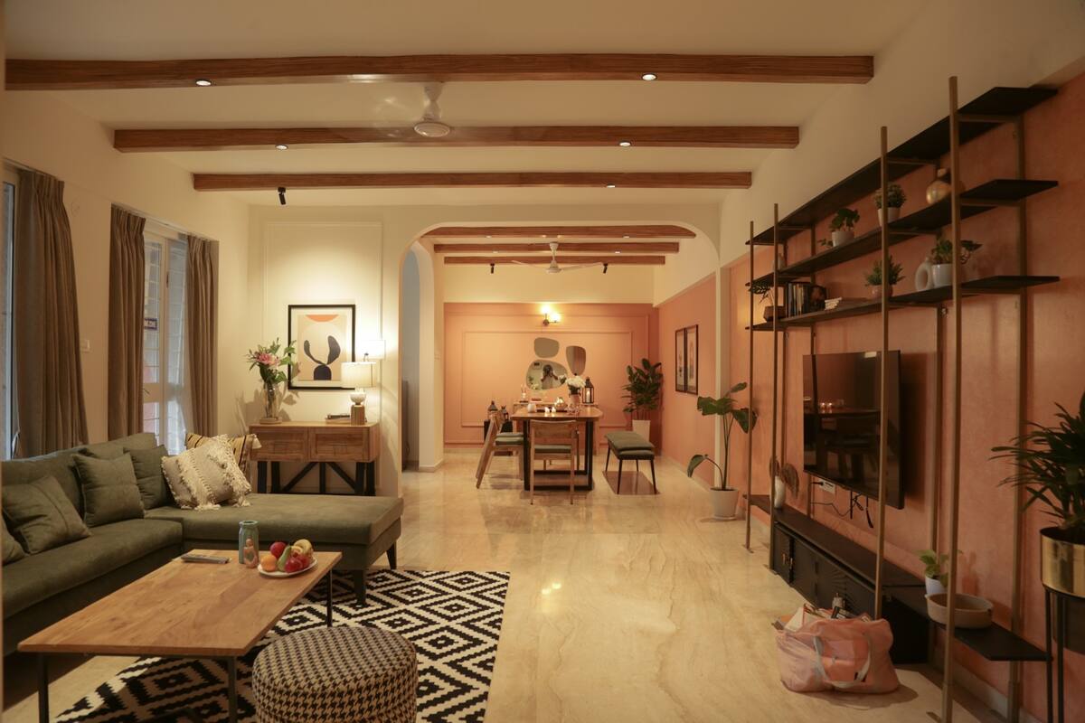 Luxurious and Charming Archwood Service Apartment Joggers Park - Tap to explore photos
