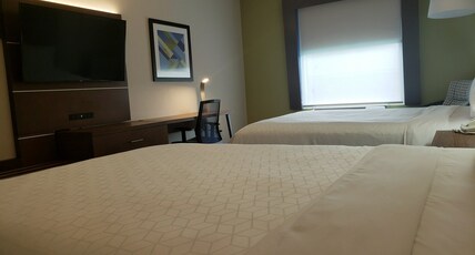 Holiday Inn Express Hotel and Suites Weslaco Room Type - 2 Queen Standard
