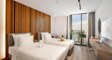 Haian Riverfront Hotel Da Nang Room Type - Deluxe River View Twin With Balcony Haian Riverfront Hotel Da Nang Room Type - Deluxe River View Twin With Balcony