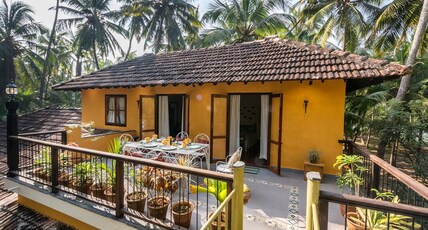 SaffronStays Suvarna Sangam Room Type - Mainavati