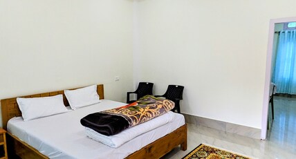 Tara Devi Homestay Dirang Room Type - Deluxe Room With Balcony 2
