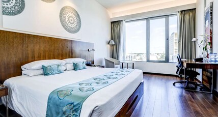 Vivanta Chennai, IT Expressway Room Type - Superior Room King Bed
