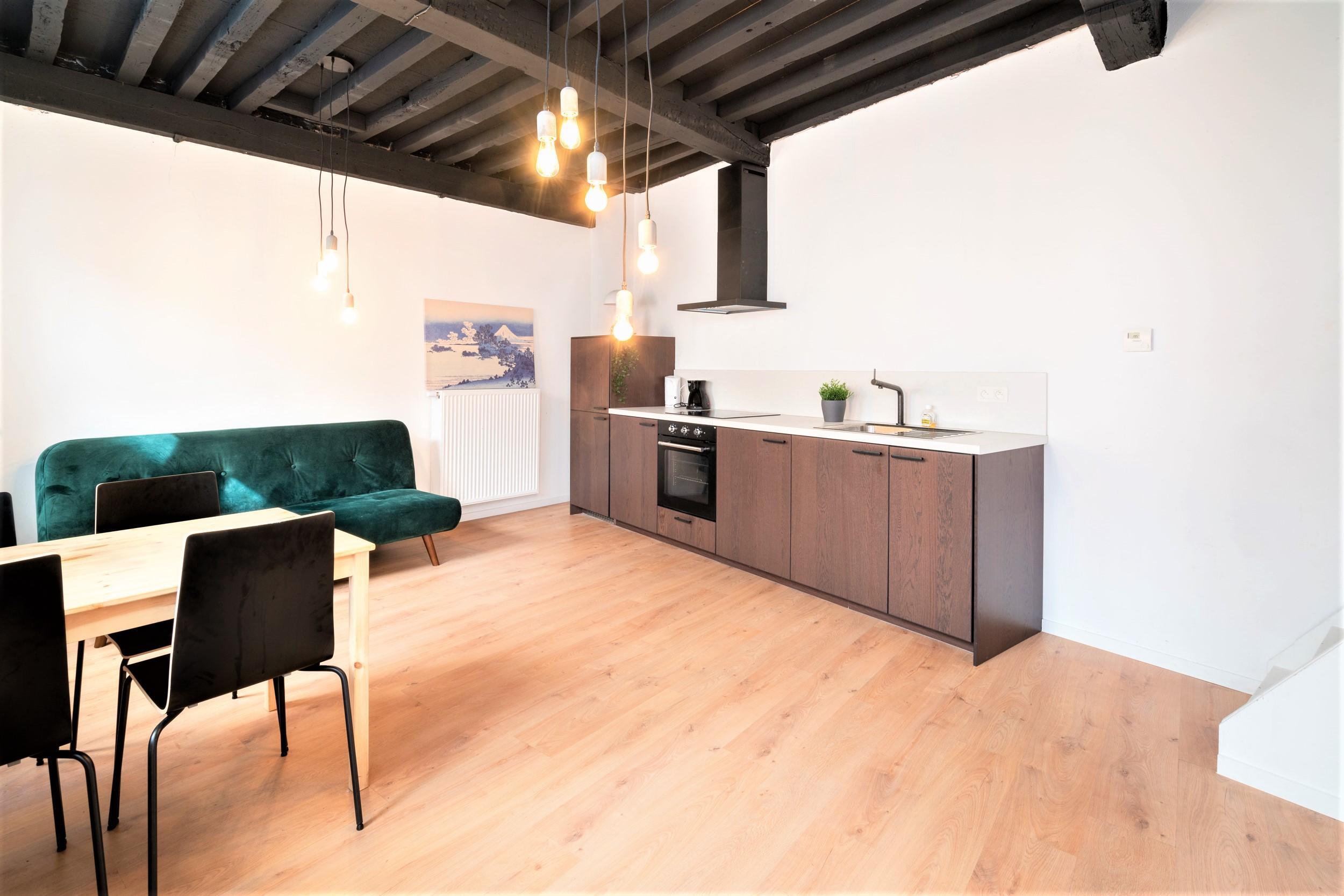 Saint Pauls Deluxe Apartment - Tap to explore photos