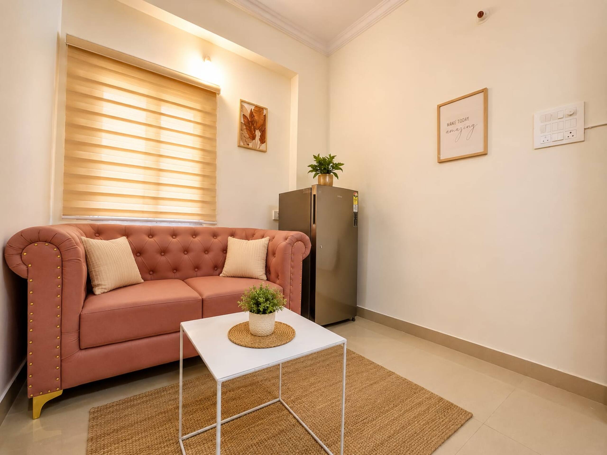 Cozy 1bhk studio 10 flat kondapur hafeezpet - Tap to explore photos