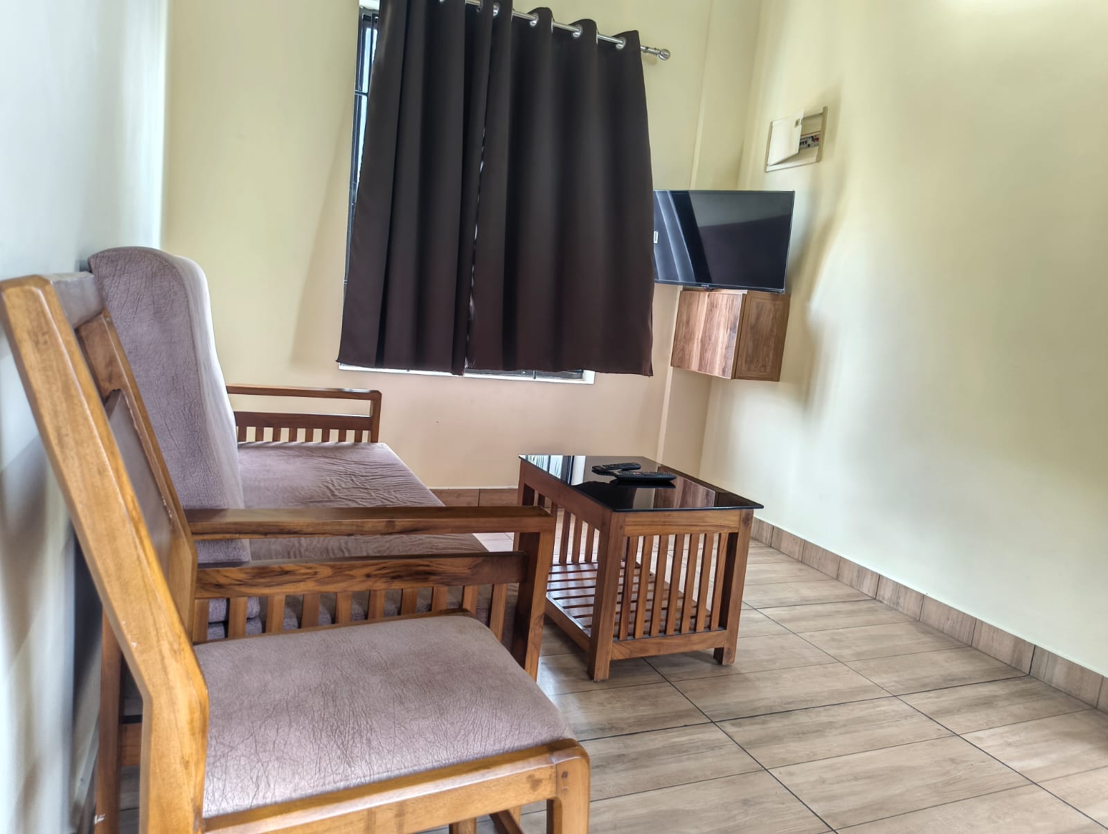 THE PENT HOUSE EASY LIVING BY UNITY PALMS - Tap to explore photos