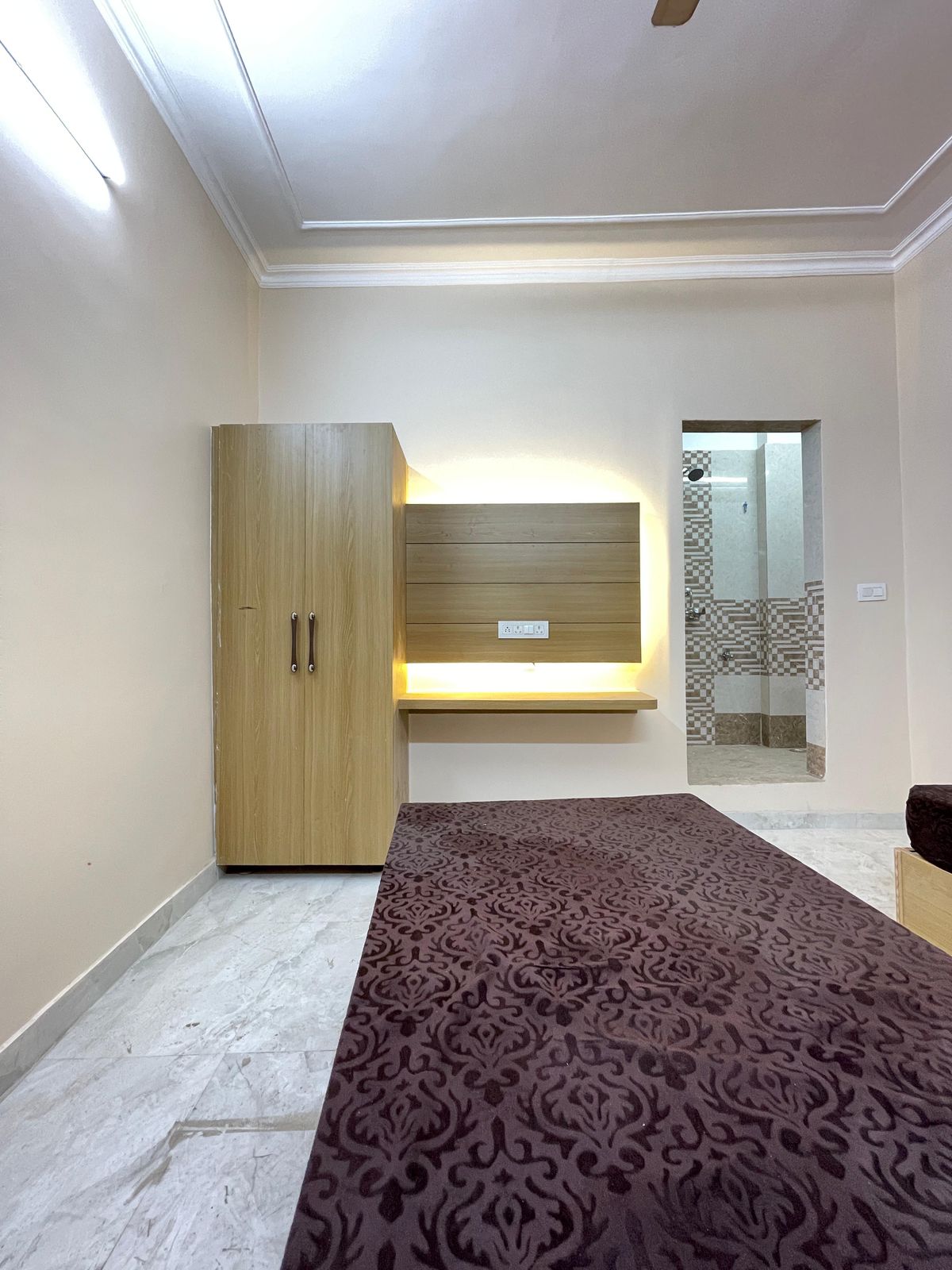 Host Varanasi - Tap to explore photos