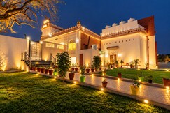 Chaubeyji's Heritage Hotel