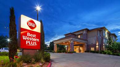 Best Western Plus Goliad Inn & Suites - Tap to explore photos