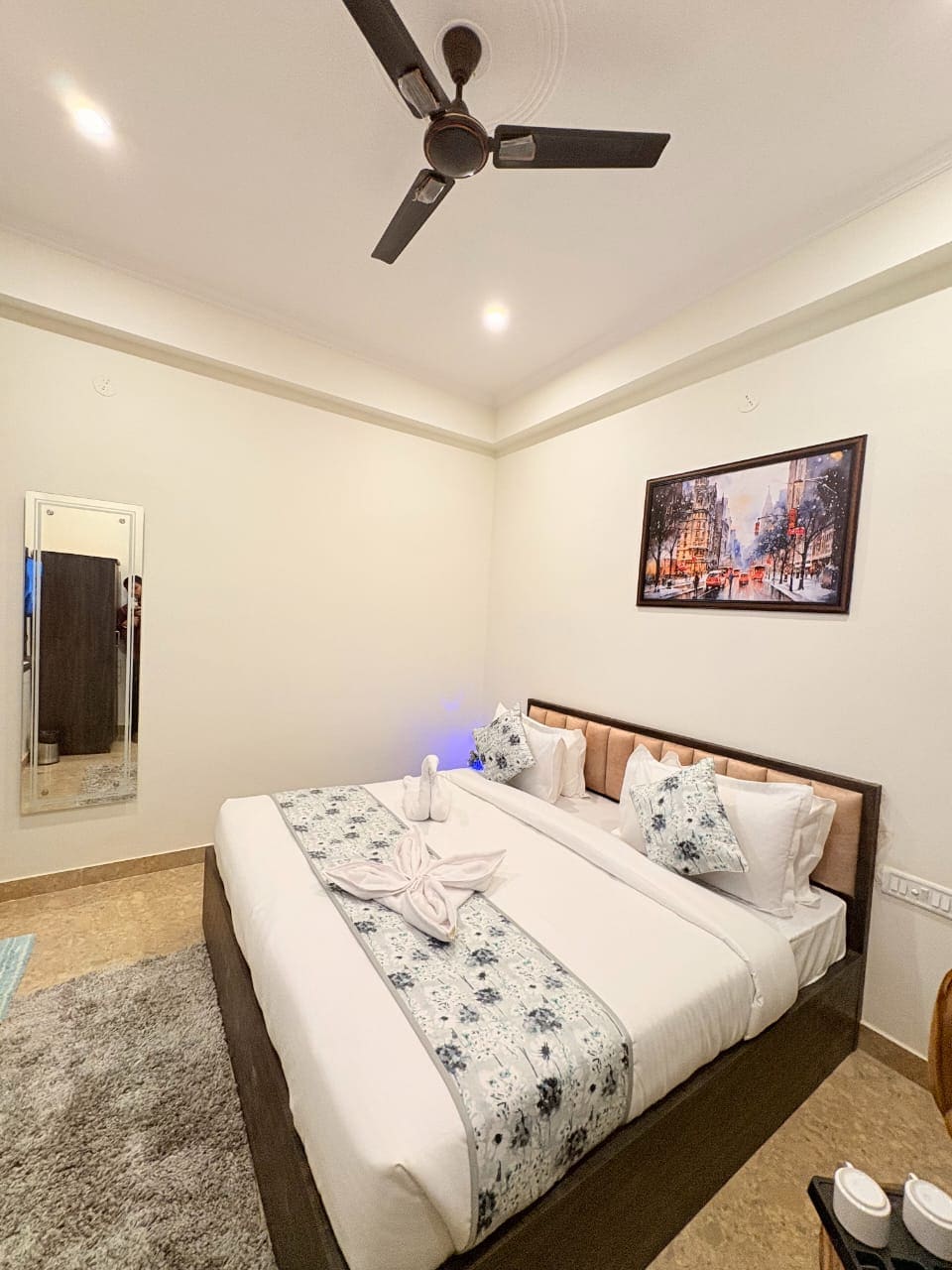 Hotel Yuvraj - Tap to explore photos