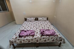 1B FR1 Brahmachaitanya Homestay Nr Railwy Station