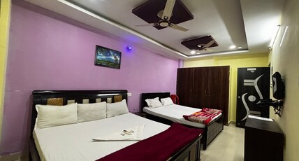 NIMANTRAN HOTEL Room Type - QUAD ROOM AC