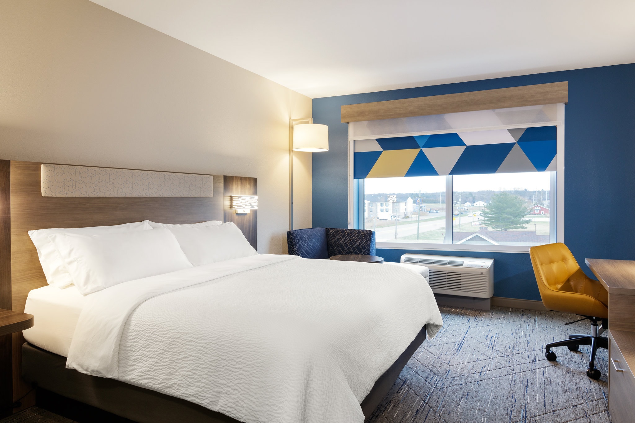Holiday Inn Express SAULT STE. MARIE - Tap to explore photos