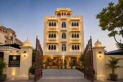 Arista Luxury Resort
