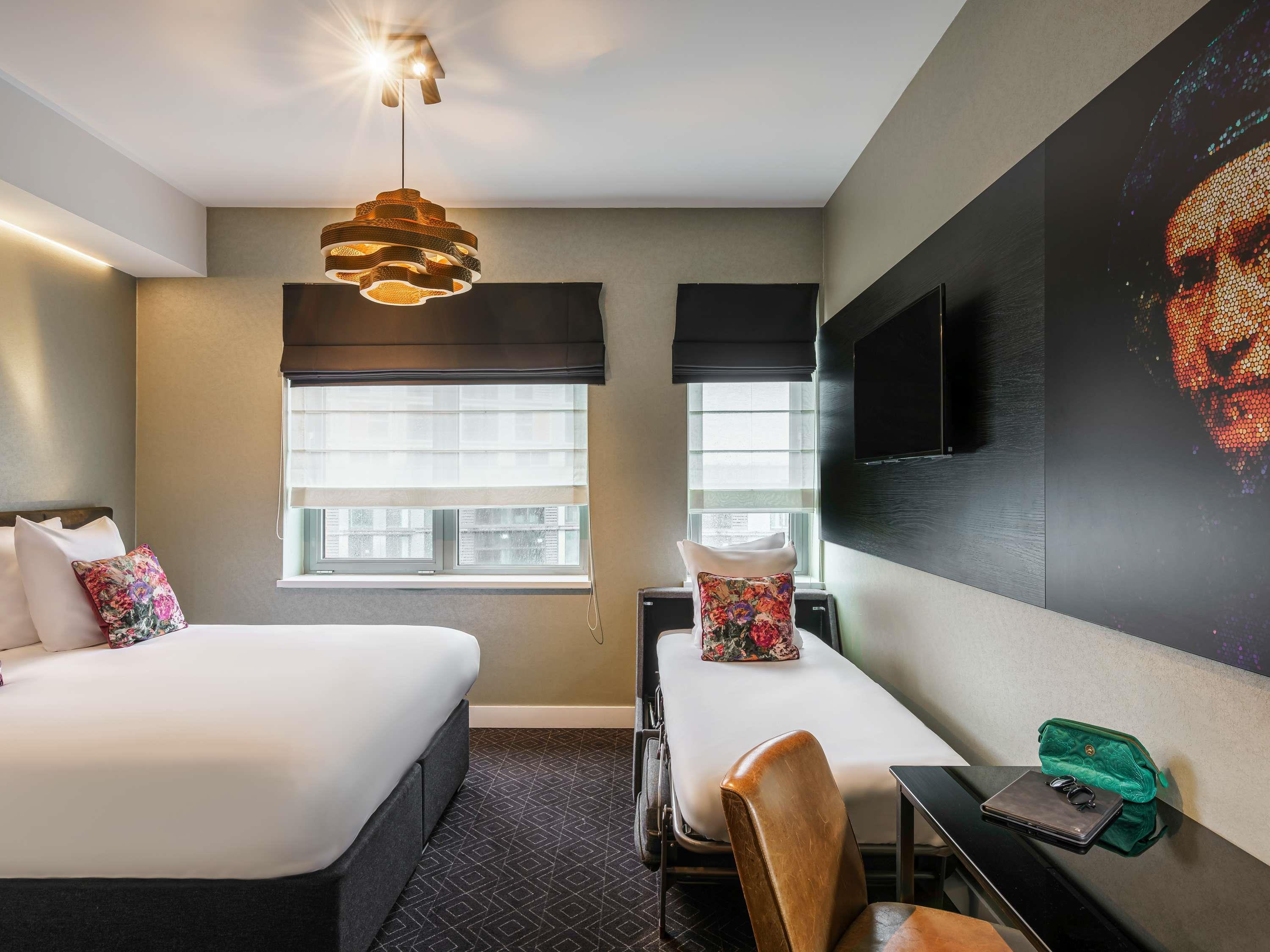 Mercure Hotel Amsterdam Sloterdijk Station - Tap to explore photos