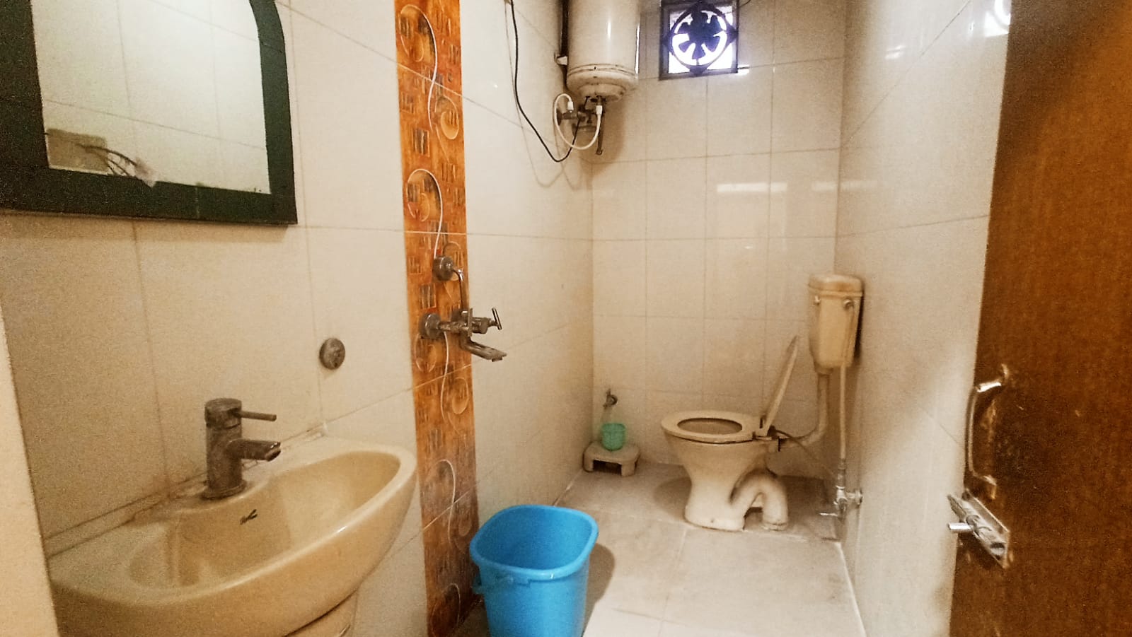 HOTEL NARAYAN INDRASAN - Tap to explore photos