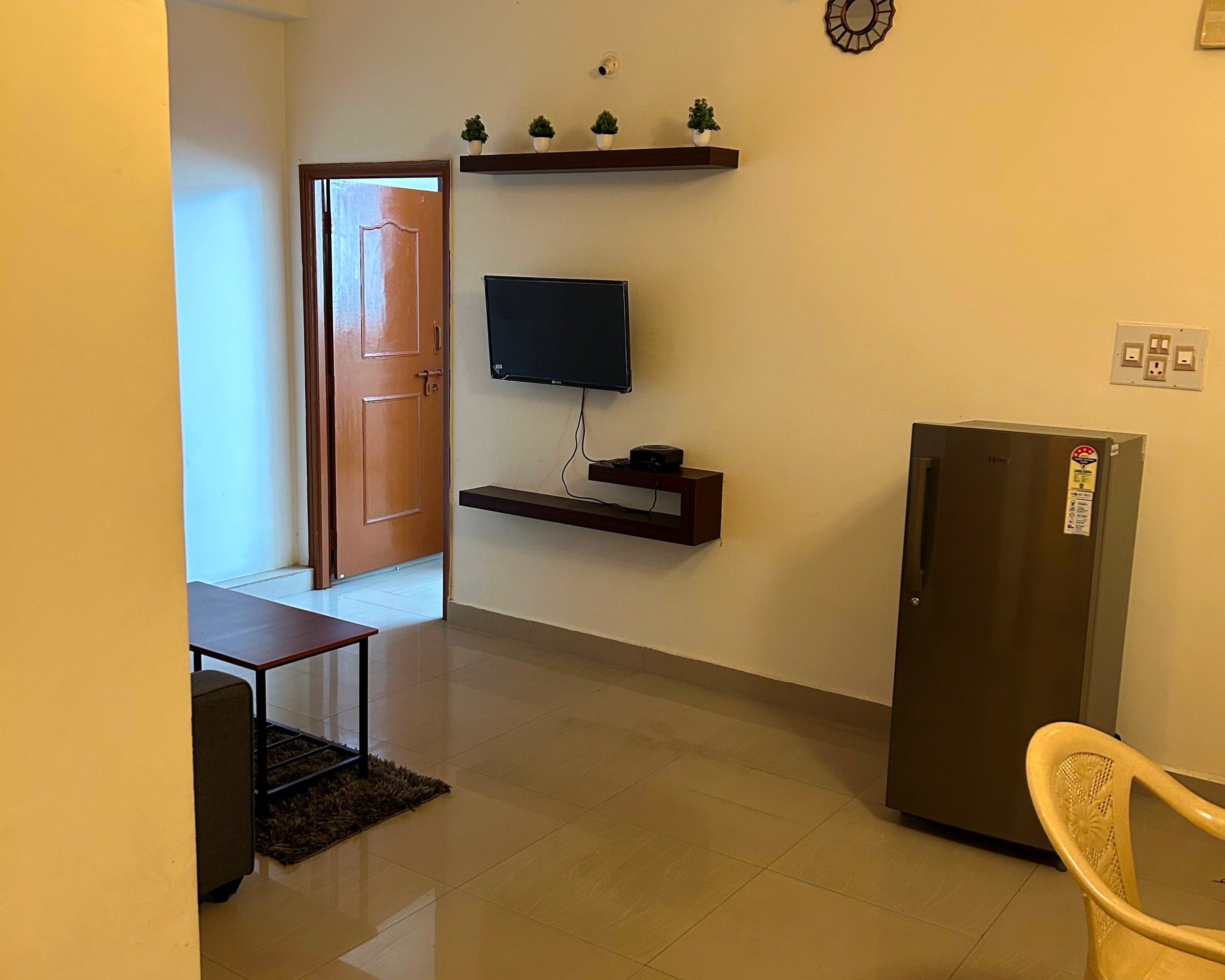 Sterling Serviced Apartment - Tap to explore photos