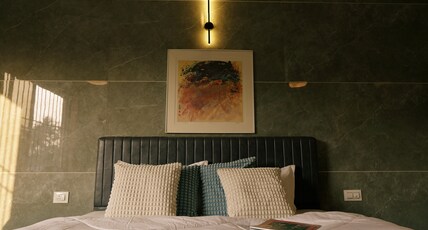 SHREE LODGING & BOARDING Room Type - EXECUTIVE AC