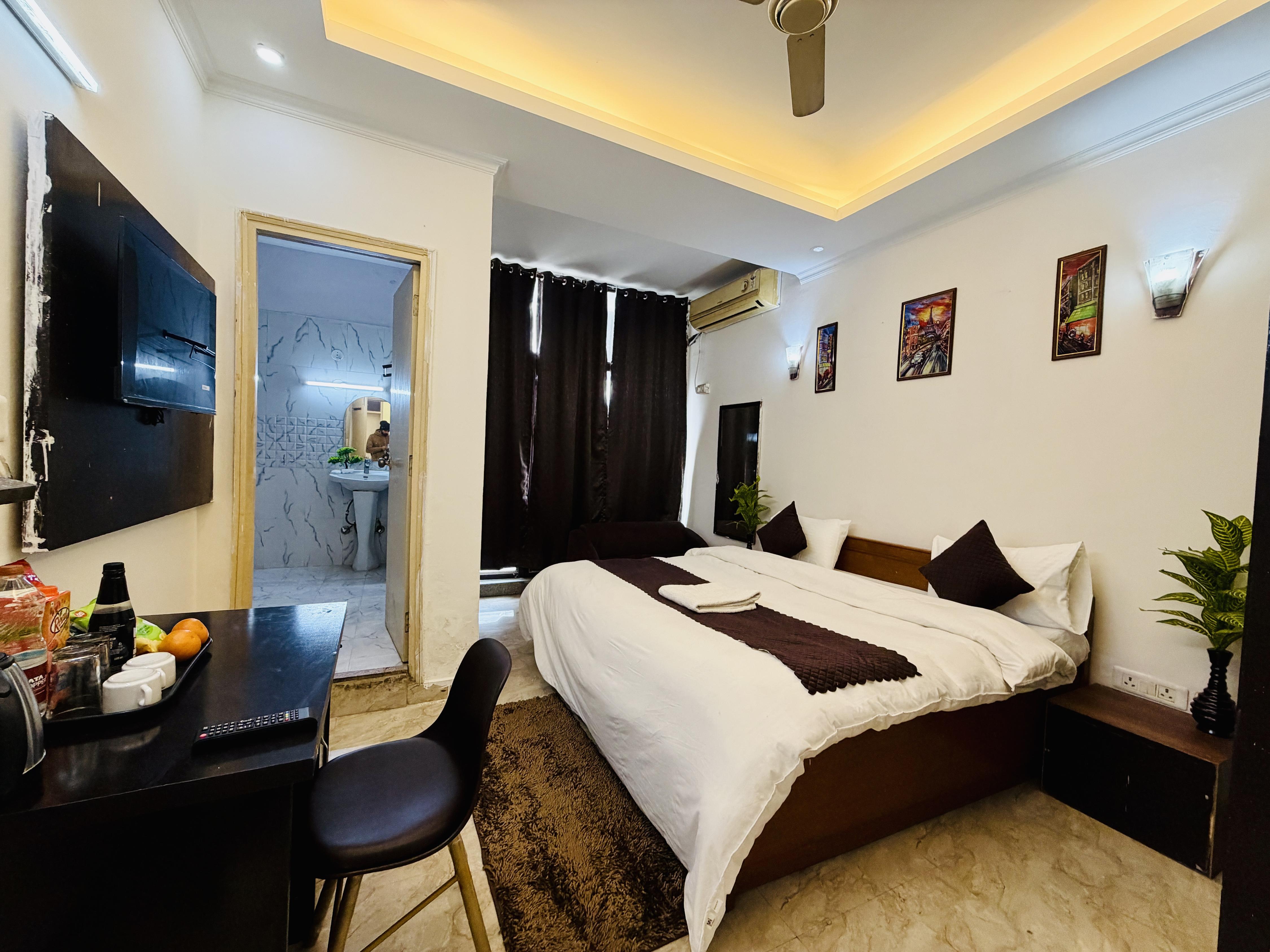 Hotel Oxygen Prime-Near Noida City Center Metro - Tap to explore photos