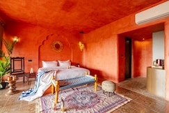 Nomads Resort Luxury Bathtub Suits and Private Pool