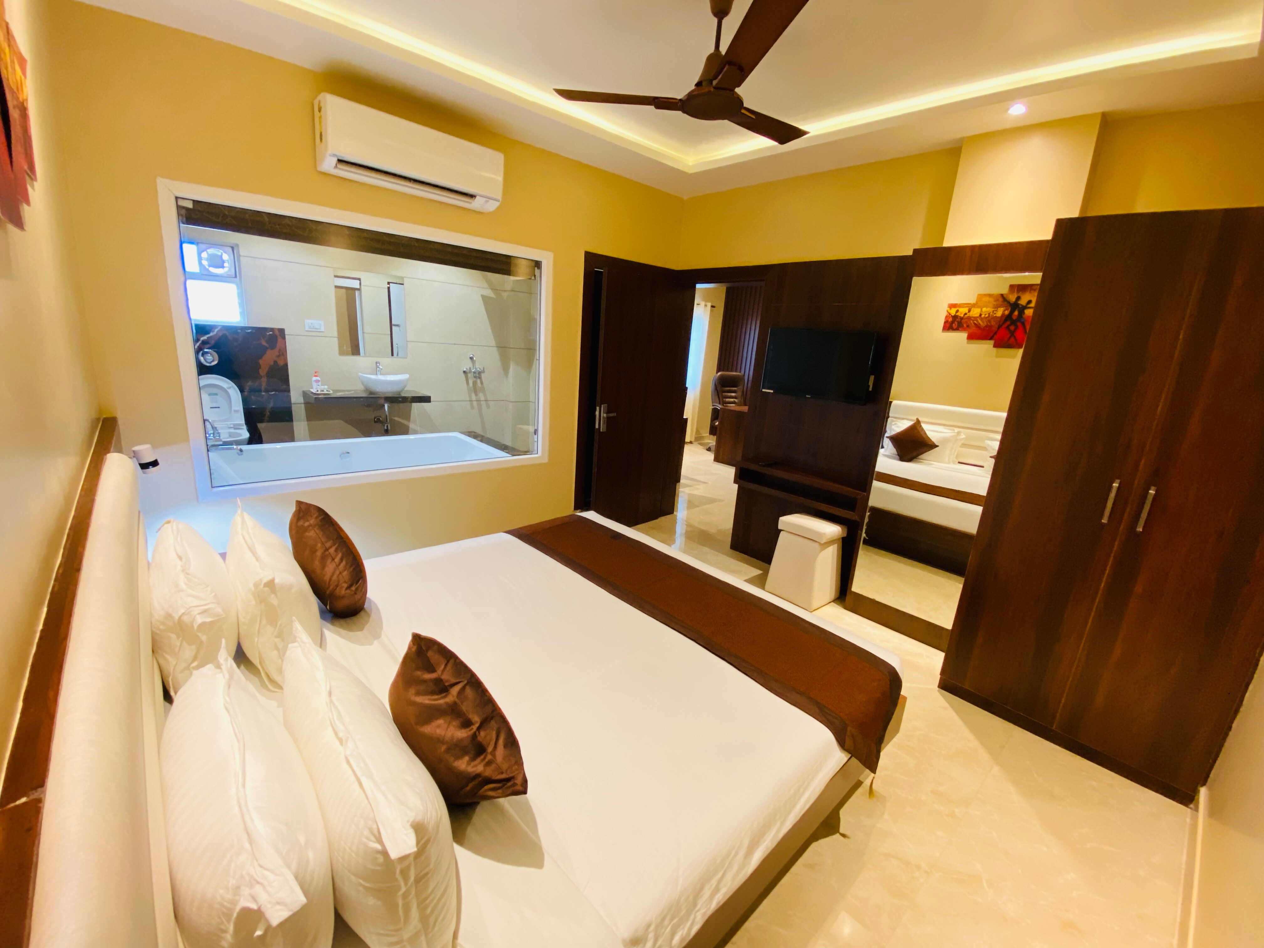 Sangam Hotel - Tap to explore photos