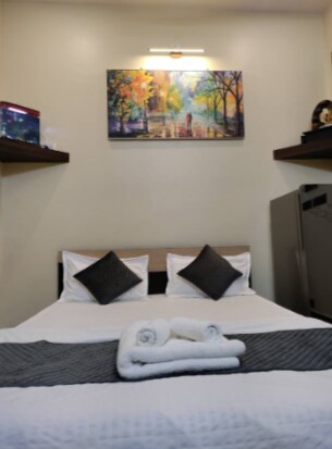 Yash Congenial Stays, lucknow - Tap to explore photos