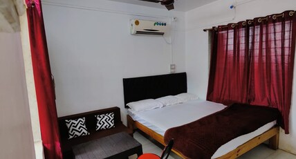 A COCONUT VALLEY Room Type - Deluxe AC Room