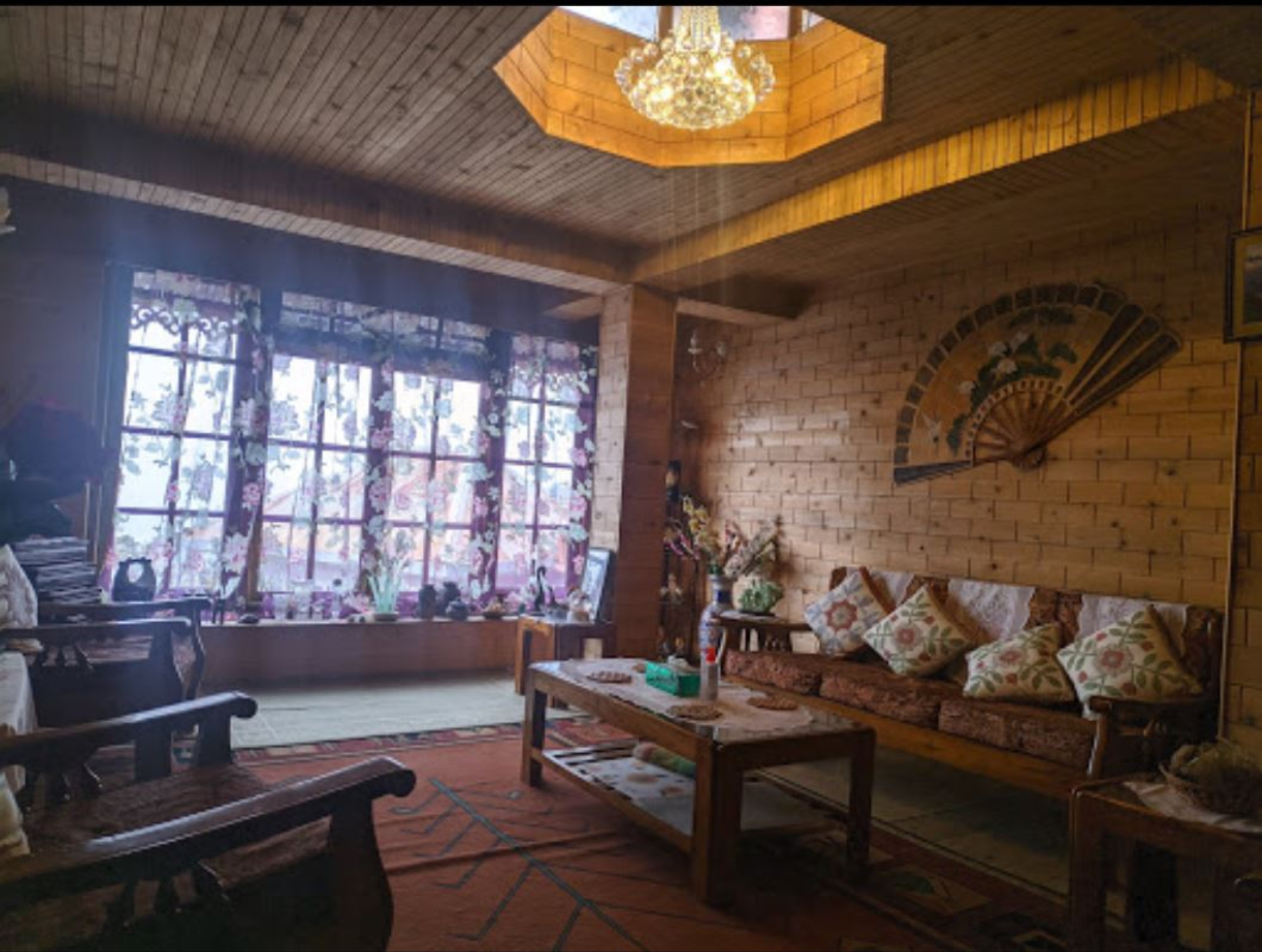 Seven Oaks Homestay - Tap to explore photos