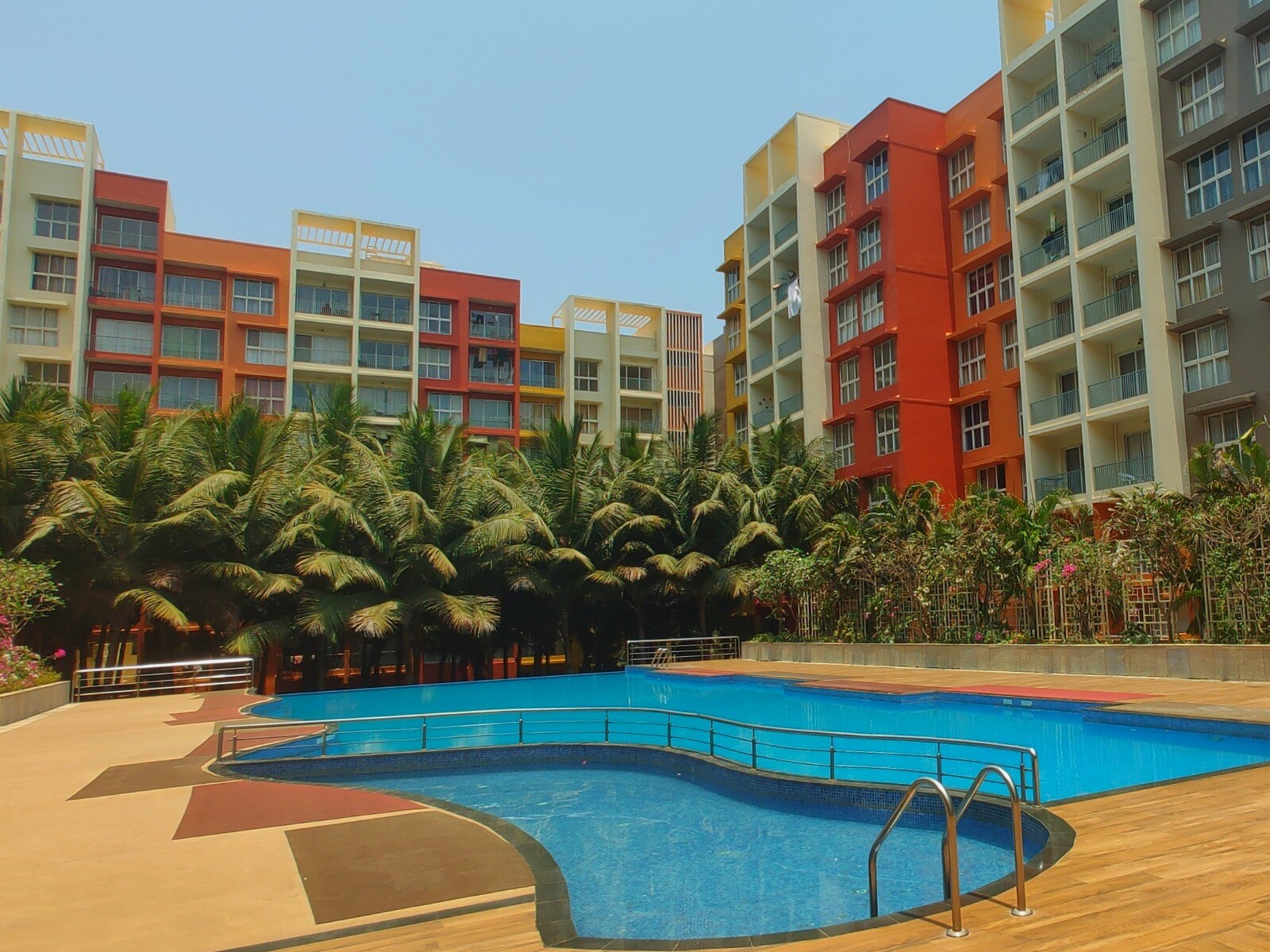 No Fixed Address - Tap to explore photos