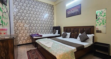 Pushpa Luxury Homestay Room Type - Twin Room