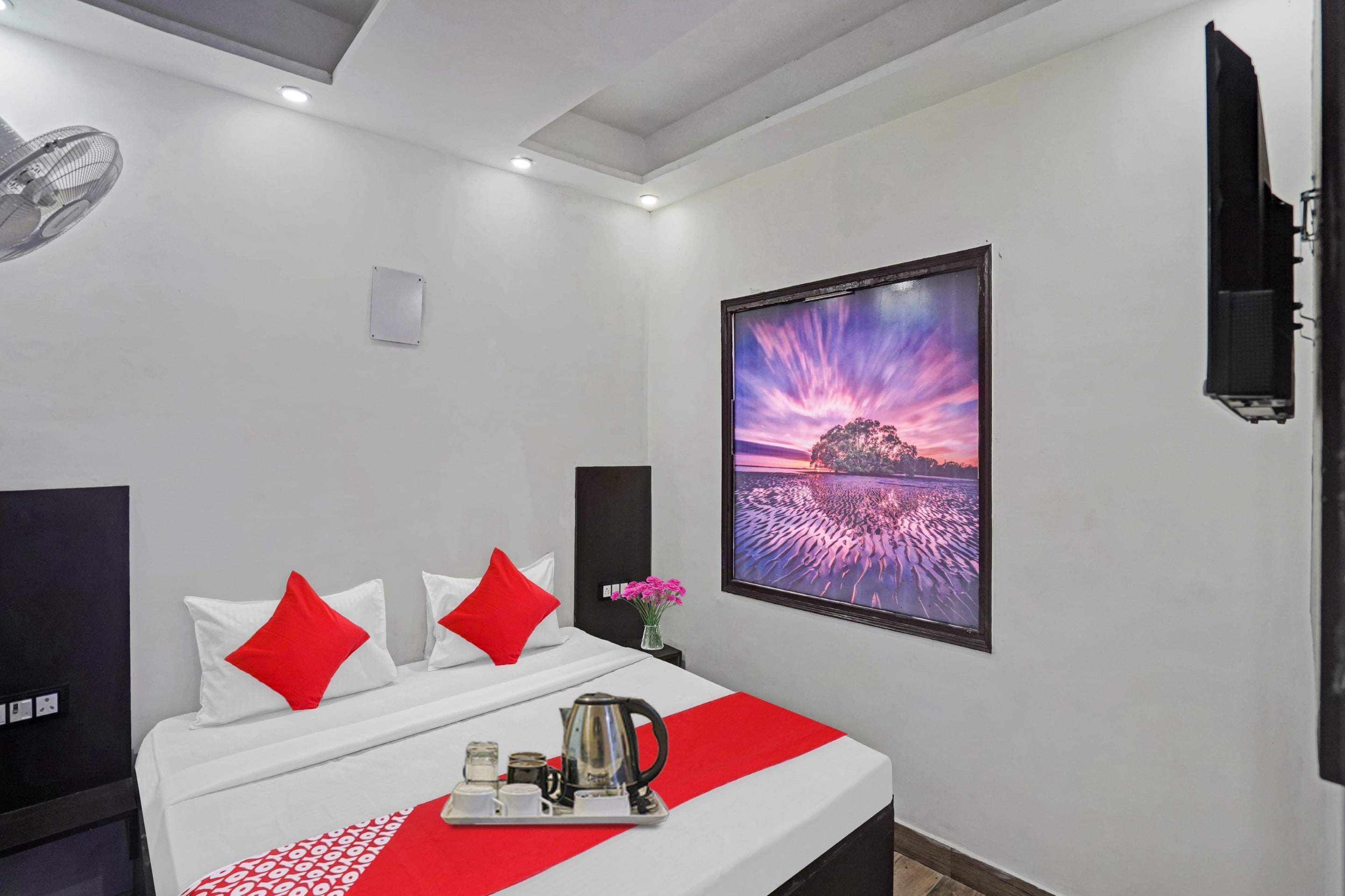 Super Hotel O Kwins Residency - Tap to explore photos