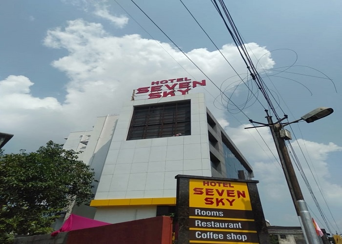 Hotel Seven Sky - Tap to explore photos