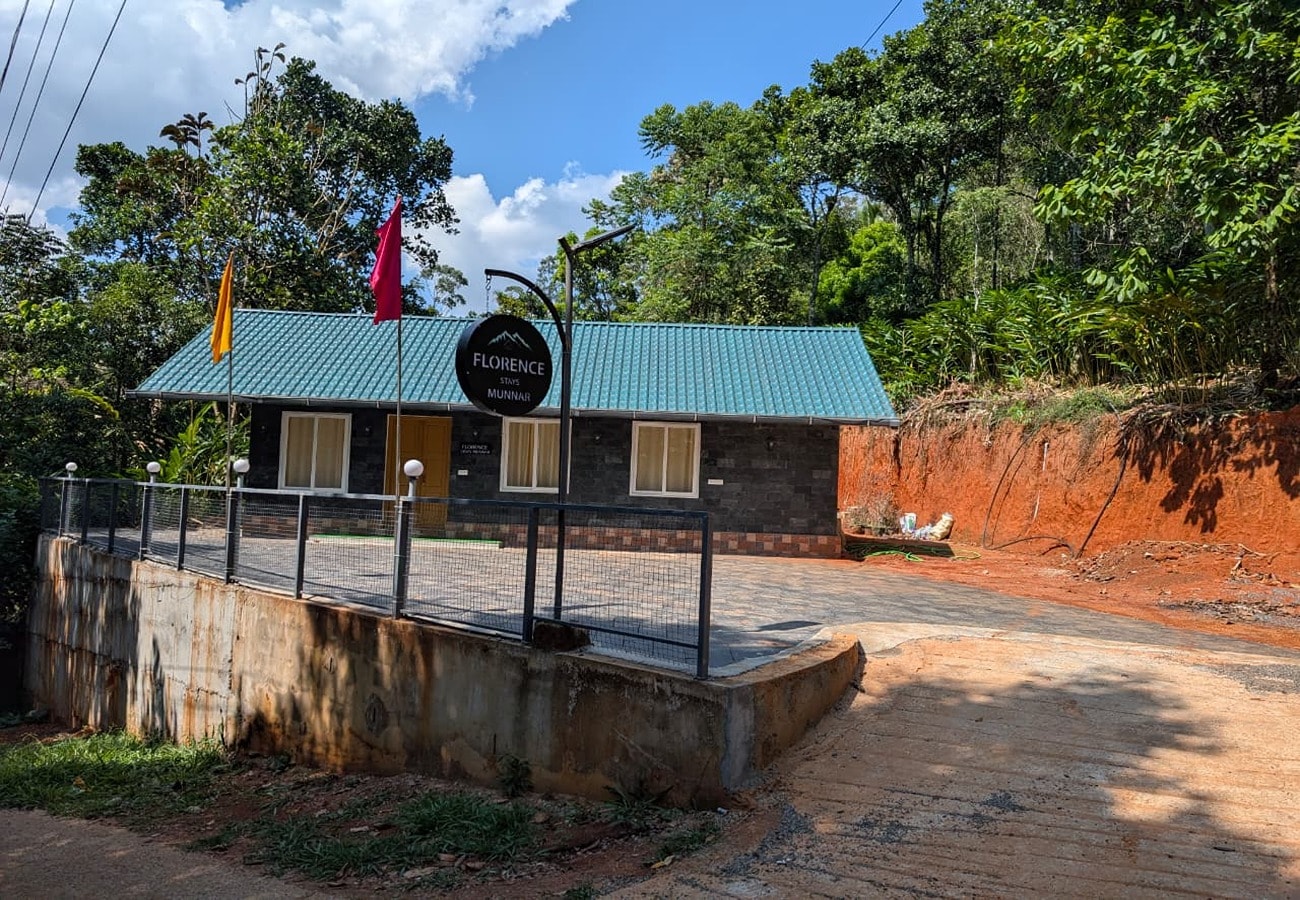 Florence 4bhk Munnar - Tap to explore photos