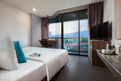 Cross Vibe Chiang Mai Decem Hotel