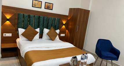 Hotel Airport Inn 1 km from Airport Room Type - Deluxe Hotel Airport Inn 1 km from Airport Room Type - Deluxe