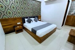 Address of hotel shree Tapovan