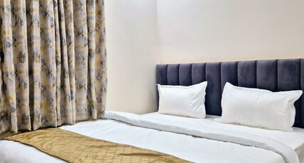 BHAVANI EXECUTIVE & LODGE Room Type - DELUXE DOUBLE ROOM
