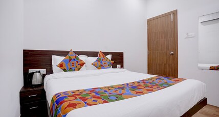 FabHotel Dwarka Inn Room Type - Deluxe Room