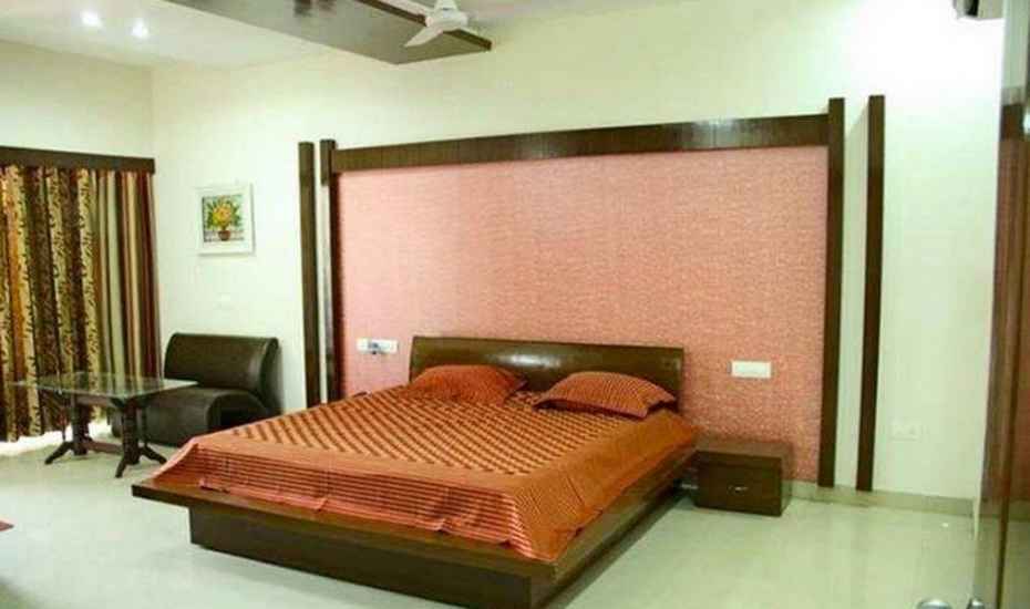 Hotel Noor Mahal Regency - Tap to explore photos