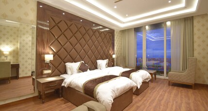 Hotel Grand Him Queen Hot and Cold Rooms Room Type - Superior Twin or Double  Room