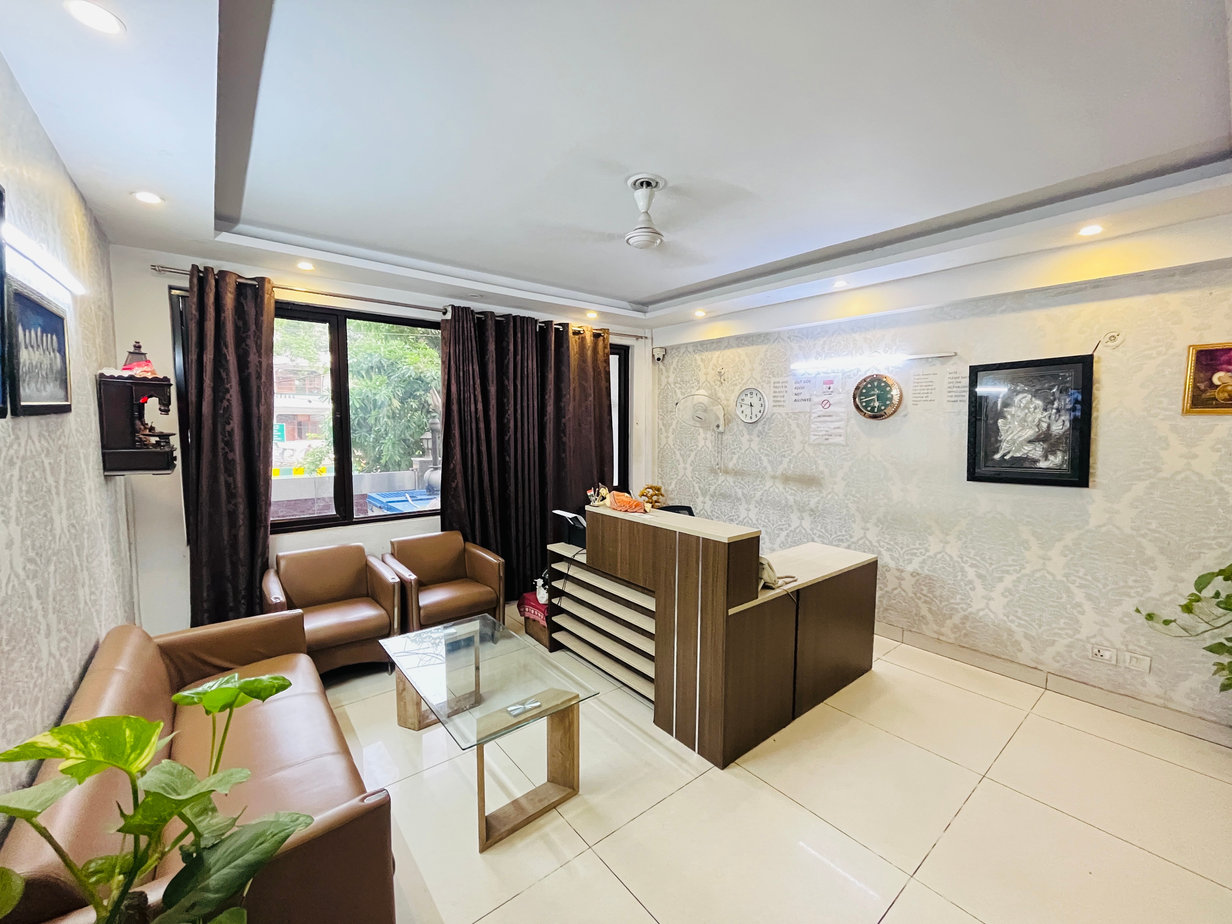 Hotel Comfort Inn Noida near Sector 18 - Tap to explore photos