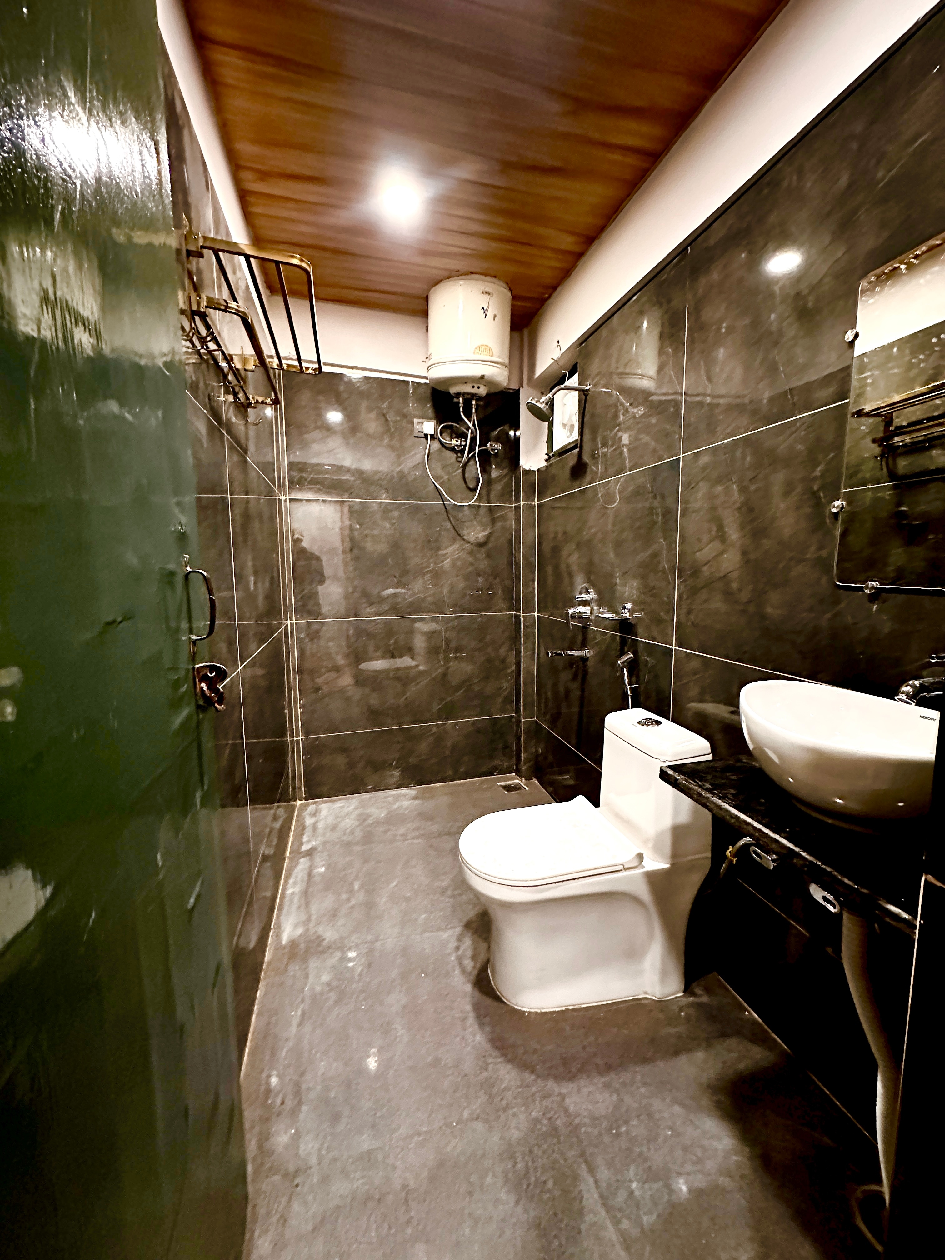 Dayal Guest house - Tap to explore photos