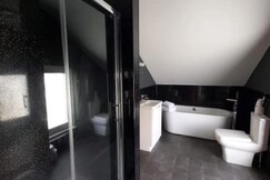 OYO Ivy Hotel
