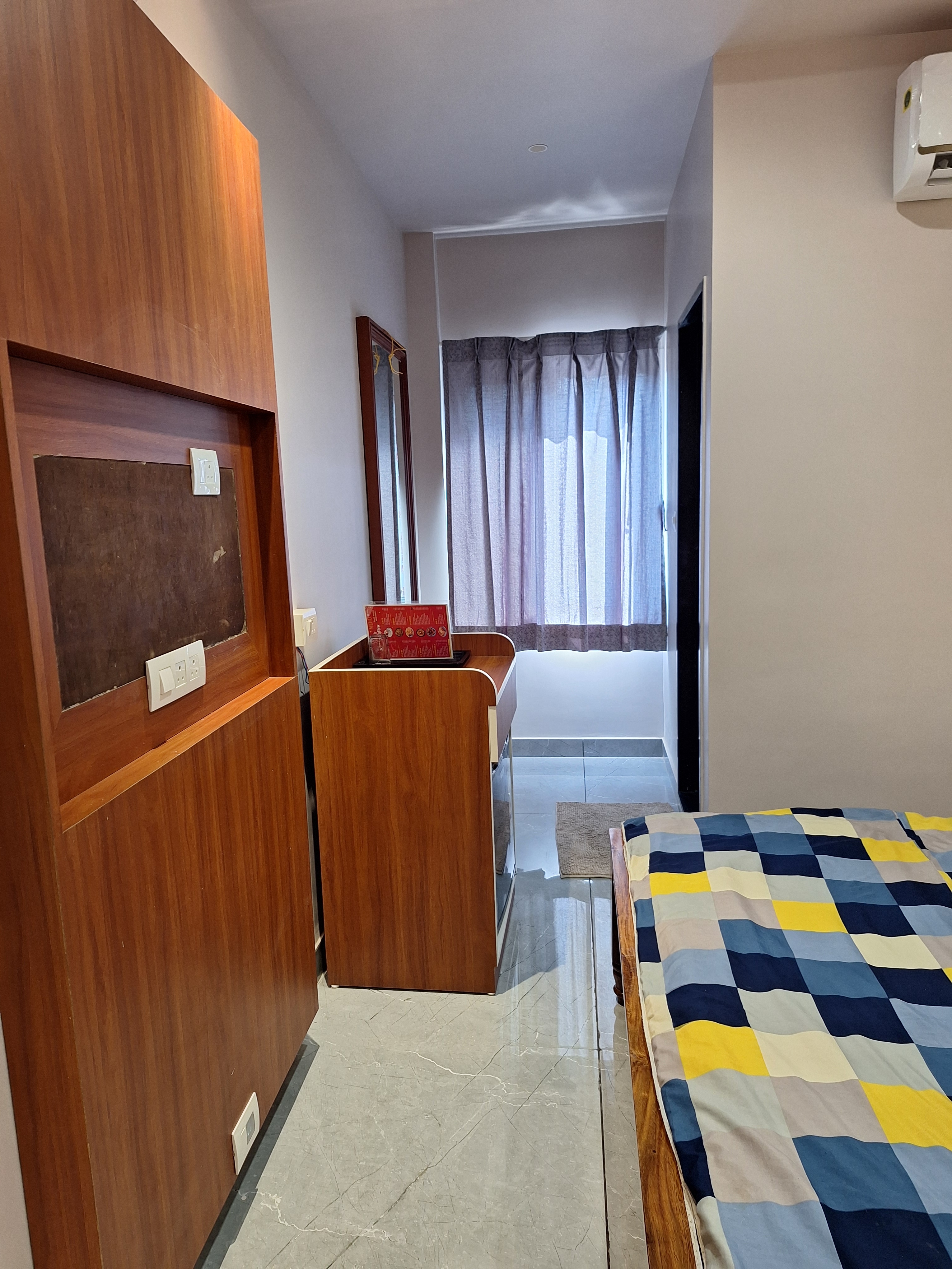 HOTEL OASIS - Tap to explore photos