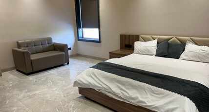 ANANTYA BANQUET & HOEL Room Type - Deluxe Room with Air Conditioning