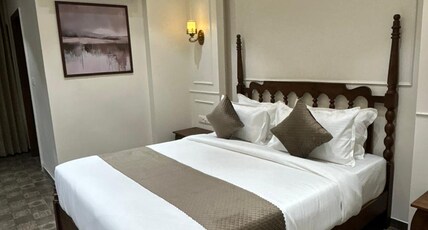 Hotel Amico Inn Room Type - Deluxe Room