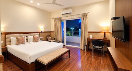 Hotel Alaya Room Type - Signature Room With Mini Fridge Hotel Alaya Room Type - Signature Room With Mini Fridge