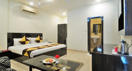 Hotel Vinayak Room Type - Premium Room